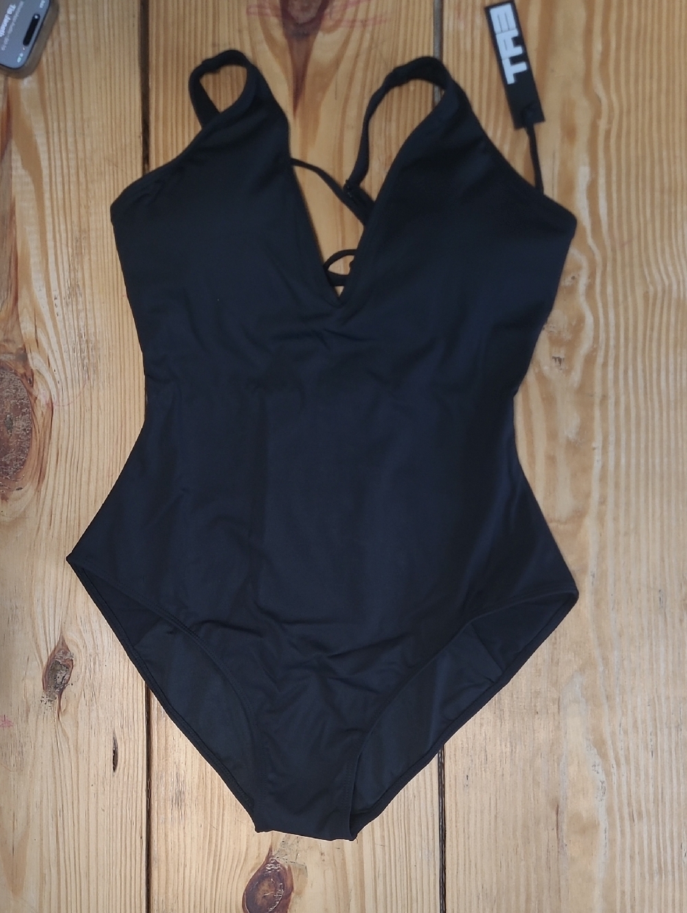 78. NWT  $175 STYLE PLUNGEY  L SHORT